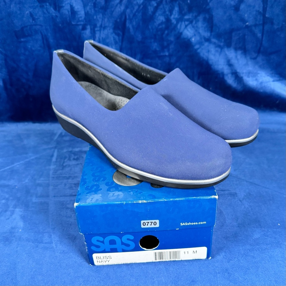 NEW Women's SAS Bliss Navy Slip On Wedges Size 11